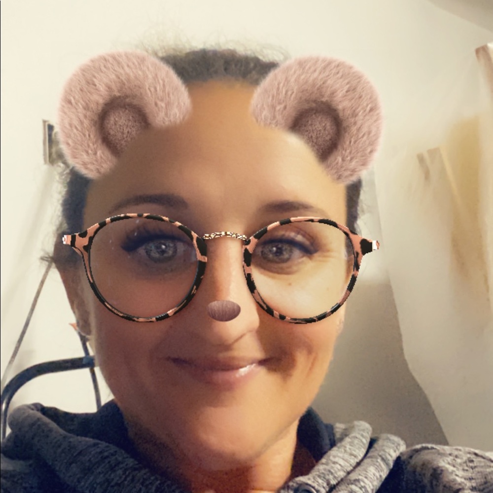 Meet your Posher, Christine